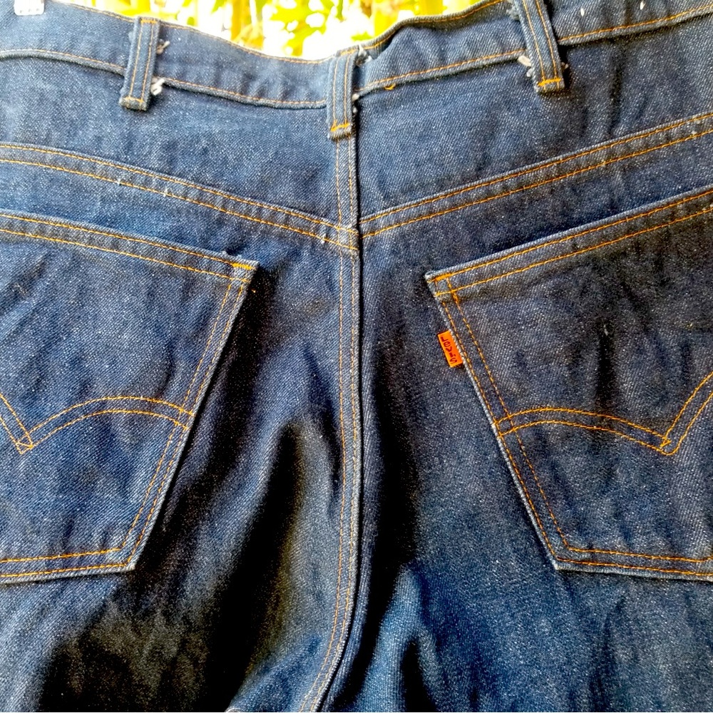 Vintage Levi jeans, dark original color, 1970’s-in near new condition!
